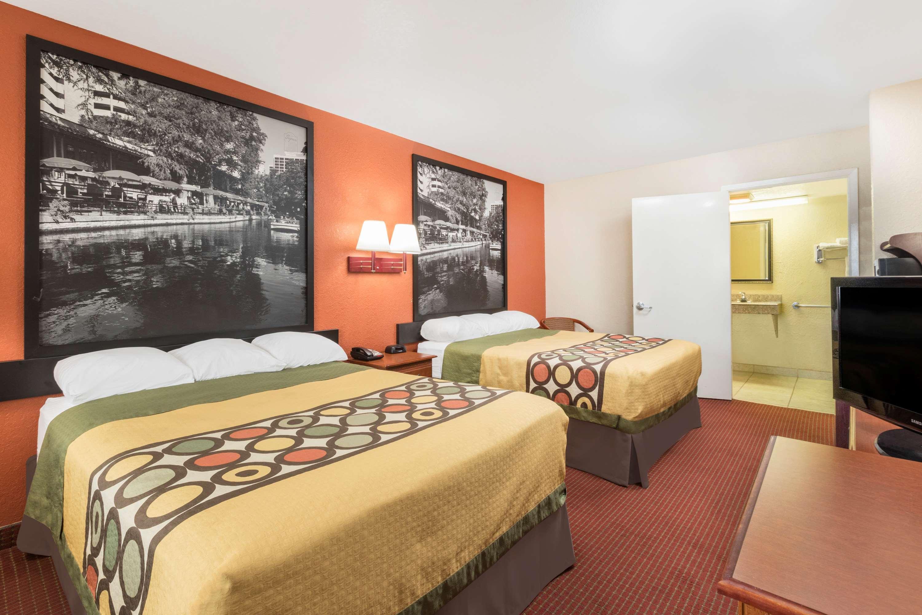 Motel Super 8 By Wyndham San Antonio At I-10 Extérieur photo
